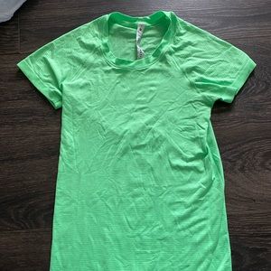 Lululemon short sleeve swiftly tech